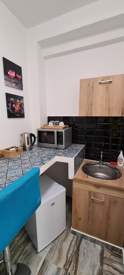 Central Arghezi University Square Apartment Bucharest Exterior photo